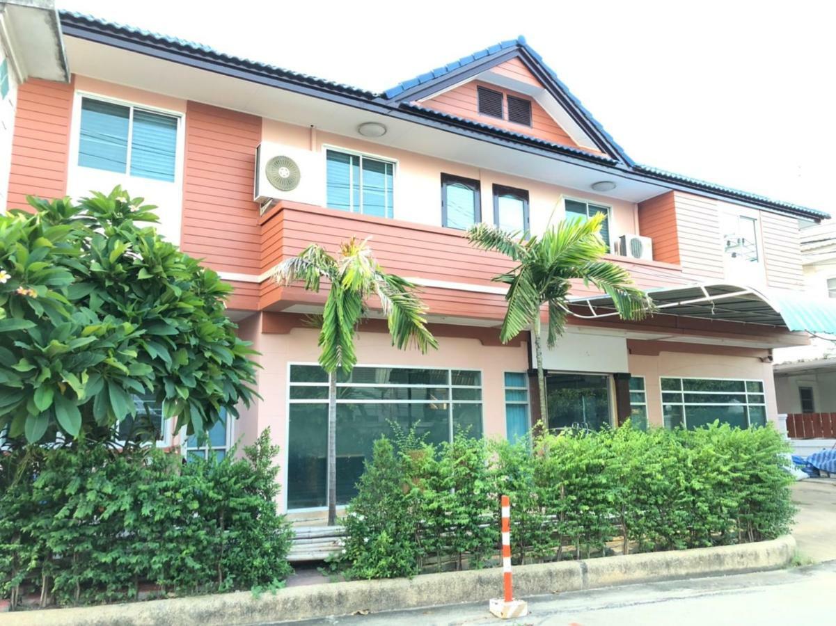 24 Hostel Donmuang Bangkok Exterior photo